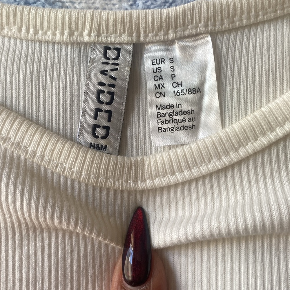 H&M Off-White Ribbed Tee - Picture 2 of 2